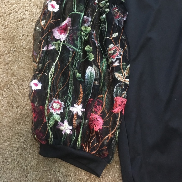 SHEIN off the shoulder black bodycon dress - Picture 5 of 6